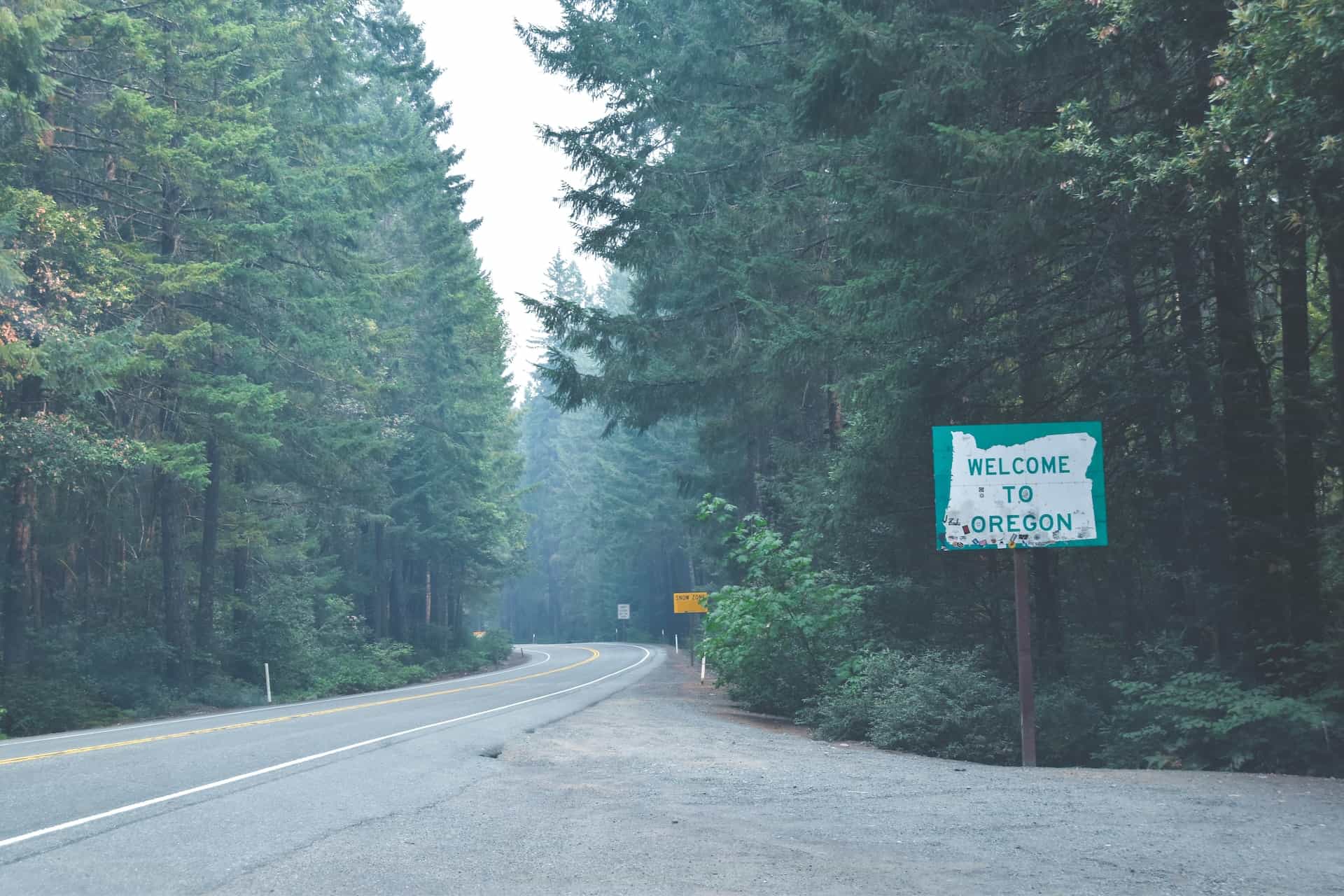 Welcome to Oregon signage